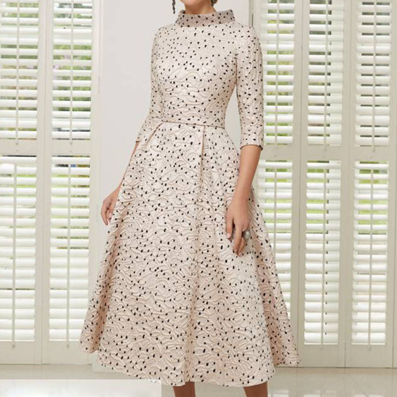 The polka-choker retro mum bridal dress